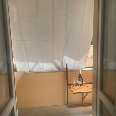 Ombra I Sol ゲストハウス 3*